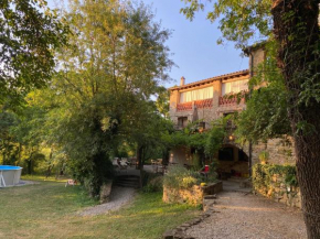 Can Banal - Camping y Masia Rural